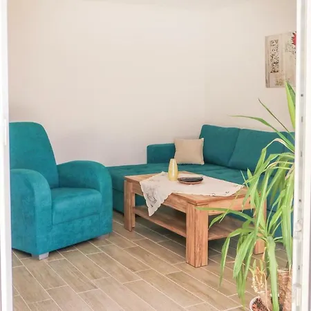 2 Bedroom Awesome In *